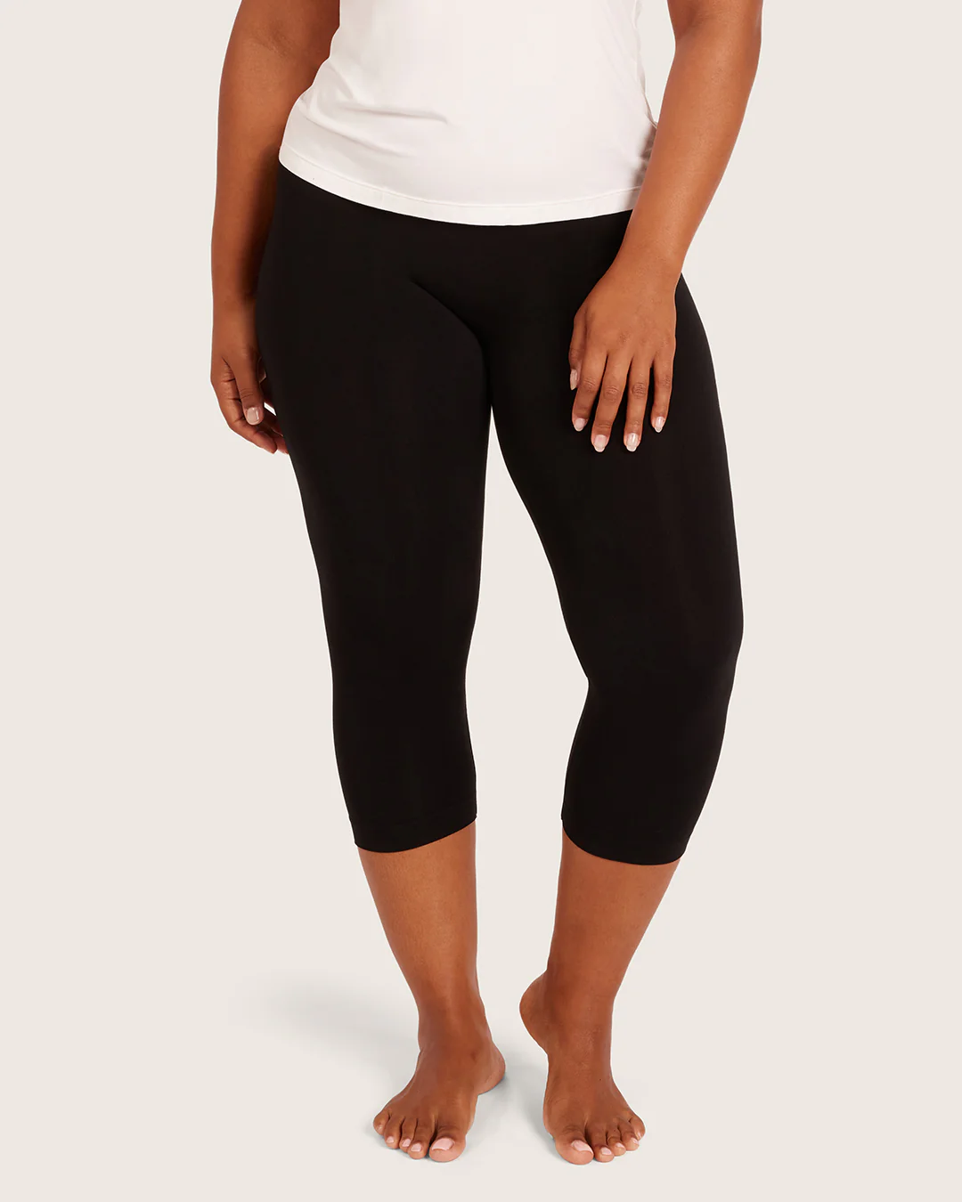 Base Layer 3/4 Leggings - Black - Image 10