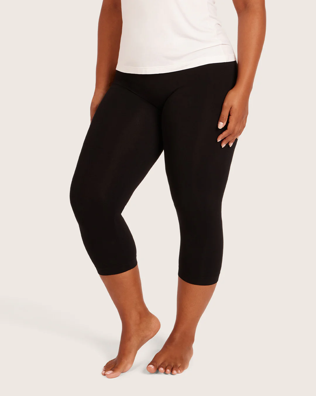 Base Layer 3/4 Leggings - Black - Image 11