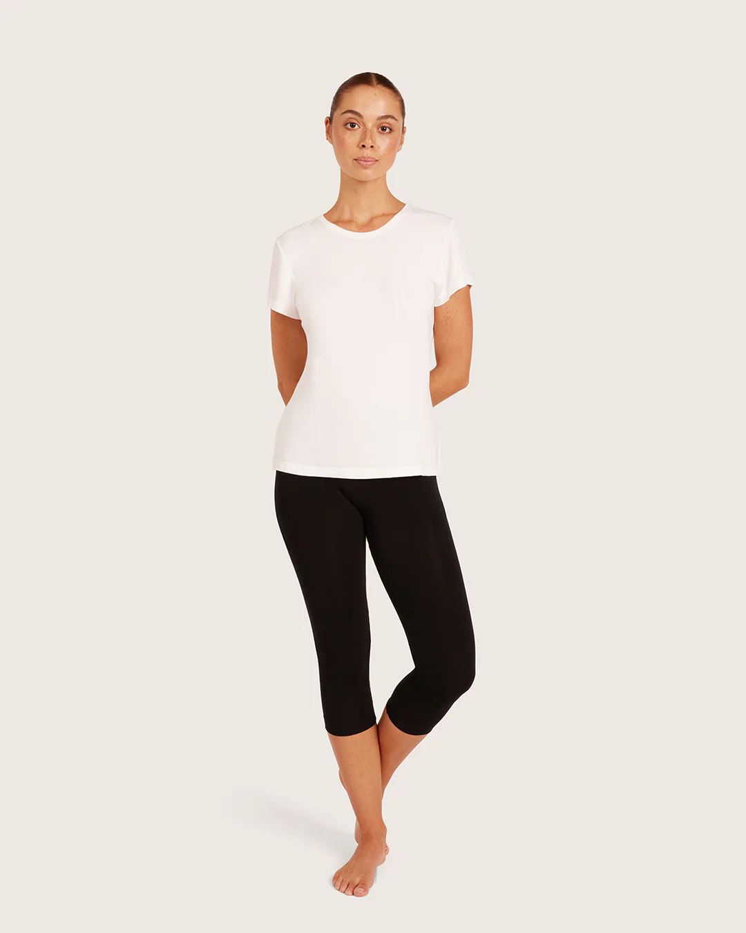 Base Layer 3/4 Leggings - Black - Image 7
