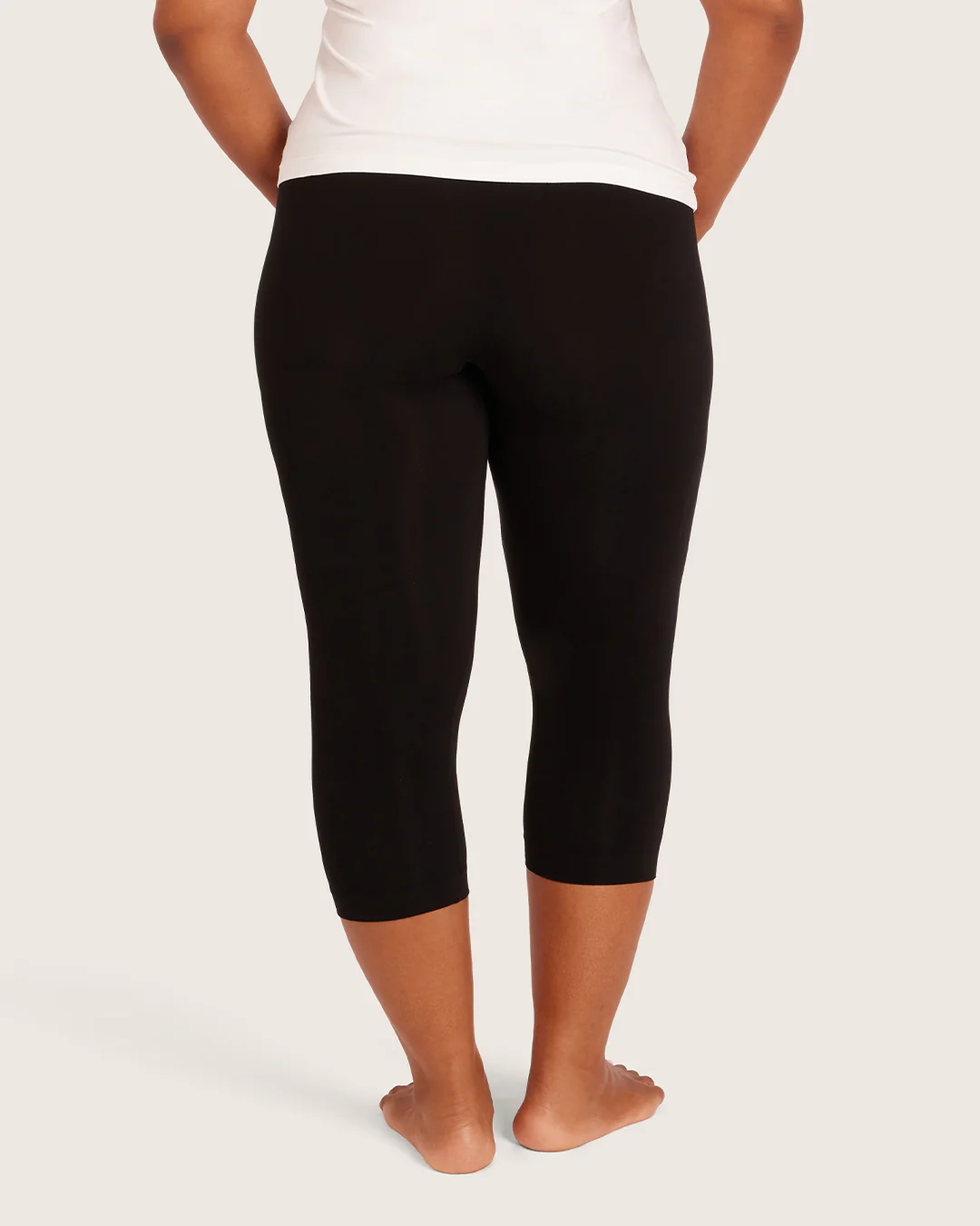 Base Layer 3/4 Leggings - Black - Image 8