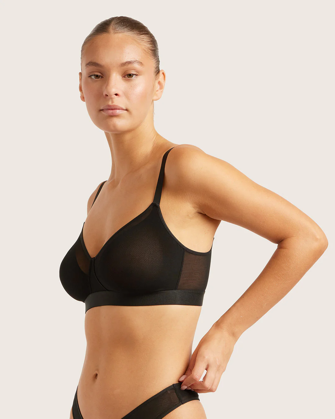 FreeMesh Full Bust Wireless Bra - Black - Image 5