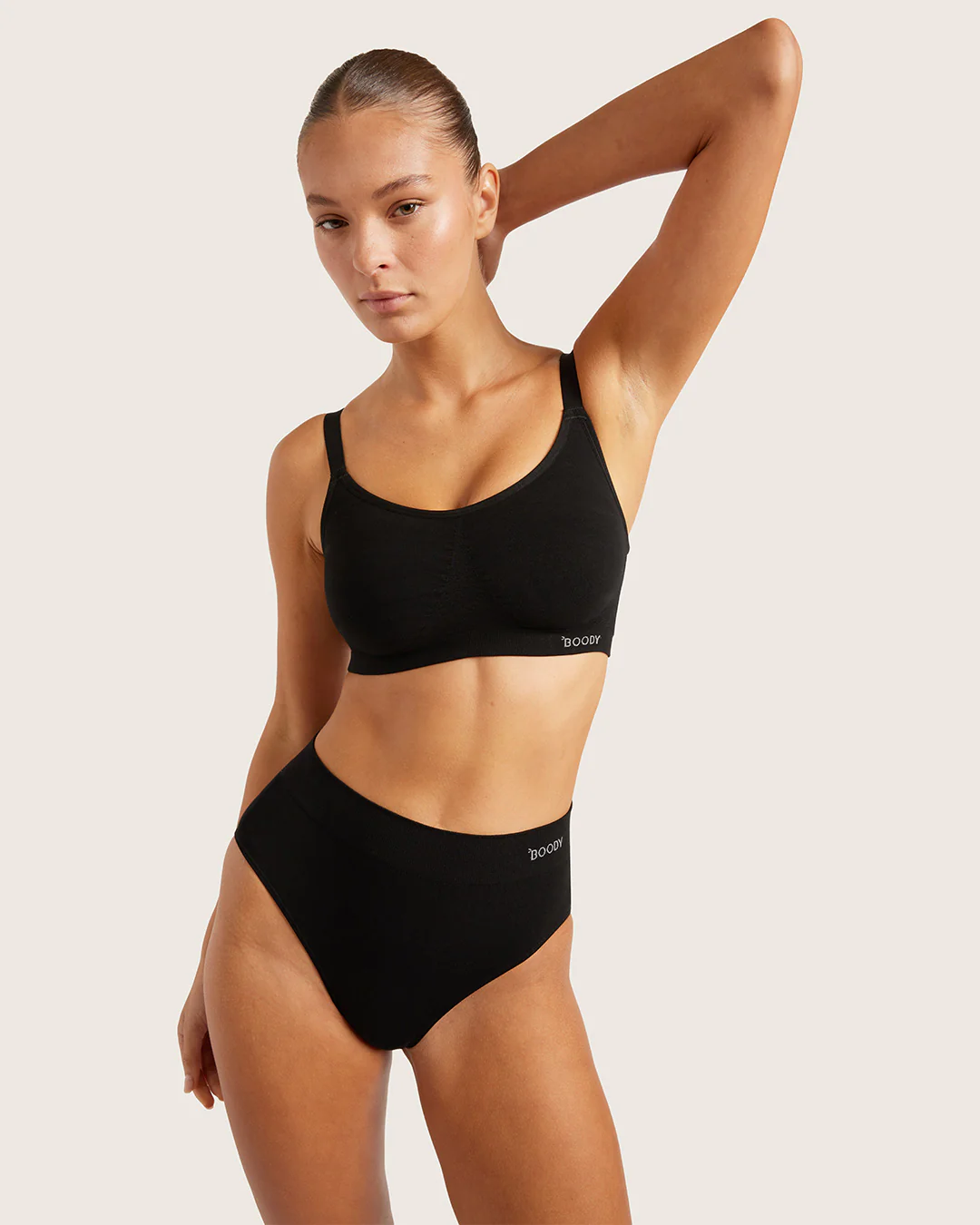 Full Bust Wireless Bra - Black - Image 4