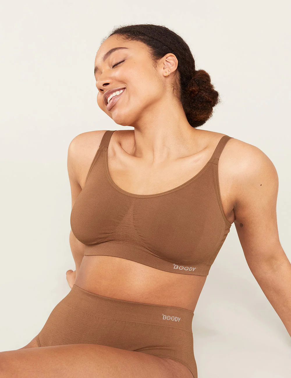 Full Bust Wireless Bra - Maple - Image 10