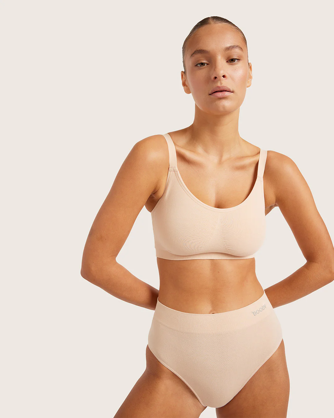 Full Bust Wireless Bra - Shell - Image 5