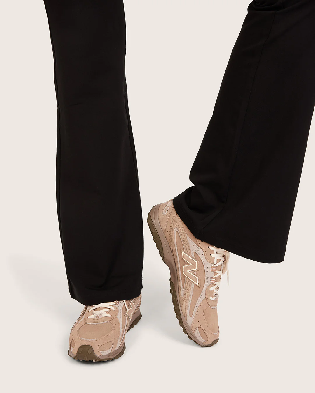 High Waist Flare Pants - Regular  - Black - Image 5