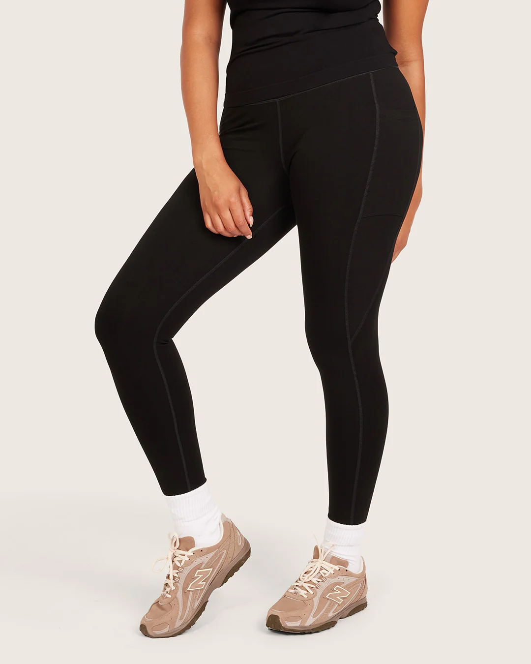 High Waist Leggings with Pocket - Black - Image 11