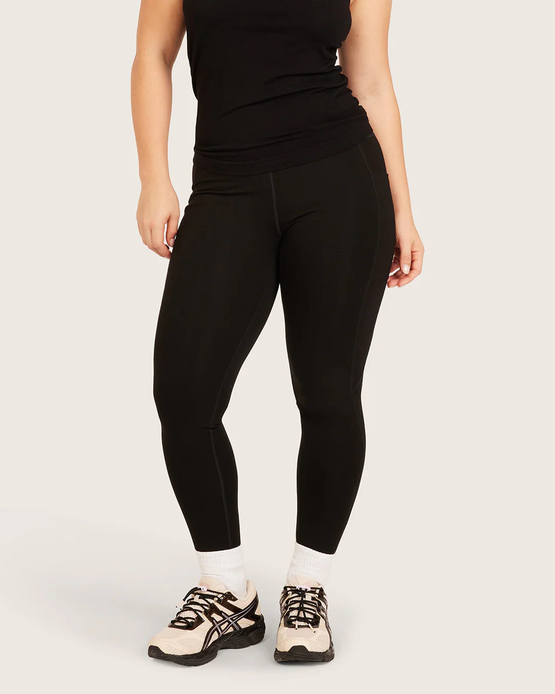 High Waist Leggings with Pocket - Black - Image 20