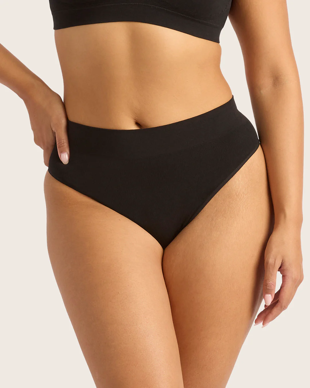 LYOLYTE High Waist G-String - Black - Image 6