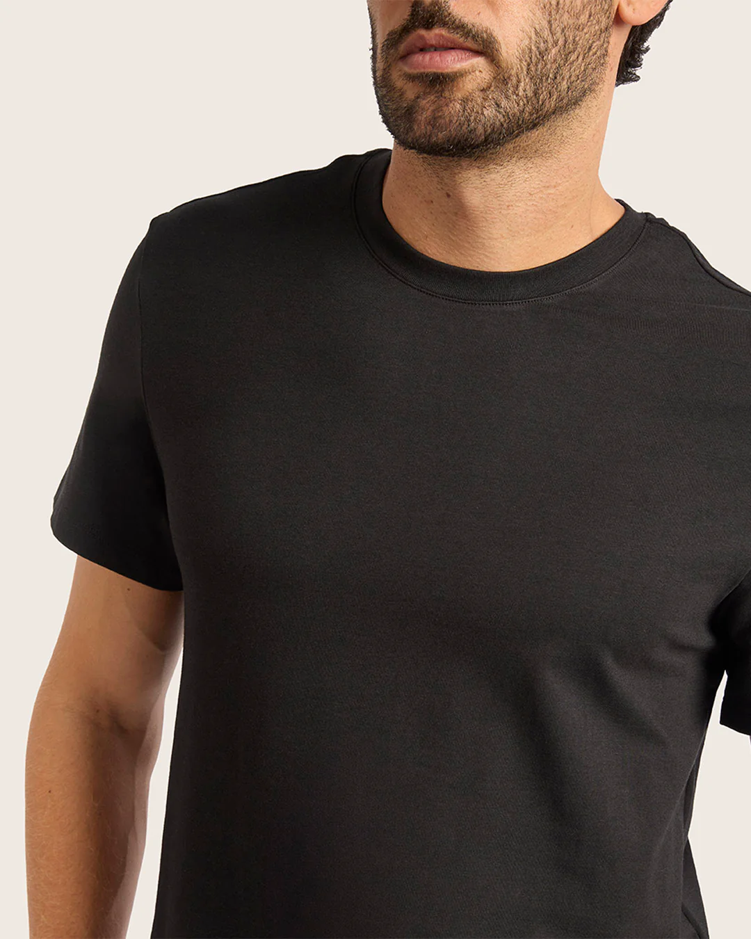Men's Classic Crew Neck T-Shirt - Black - Image 5