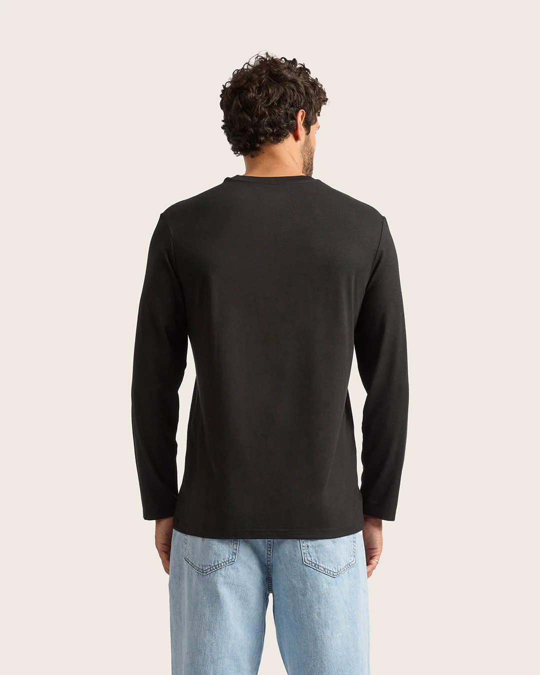 Men's Classic Long Sleeve T-Shirt - Black - Image 4