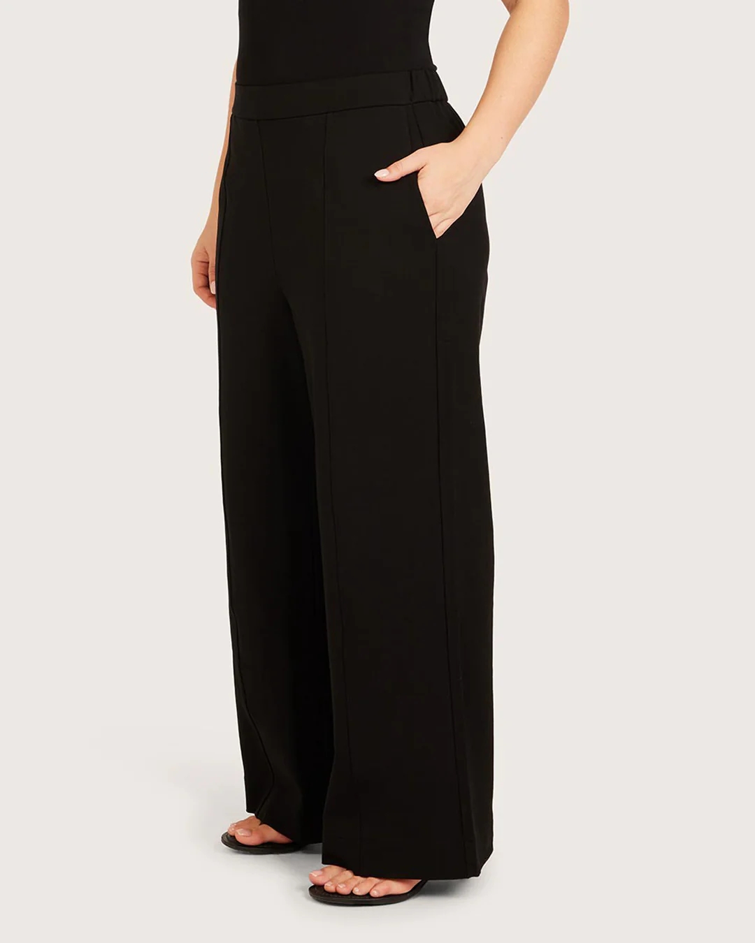 Relaxed Leg Pants - Short - Black - Image 10