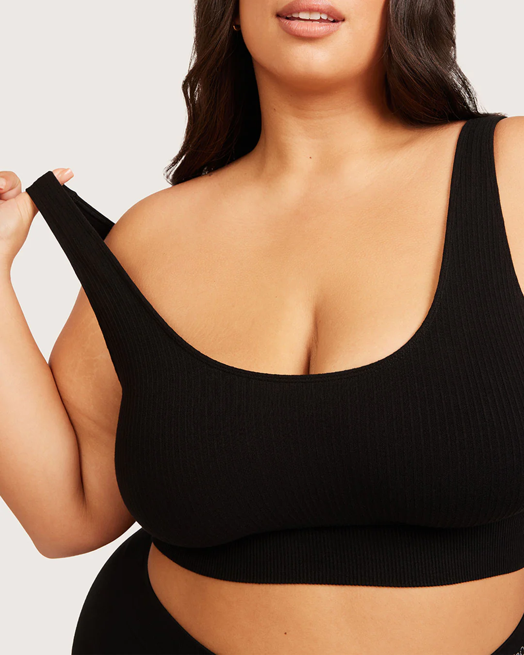 Ribbed Seamfree Crop - Black - Image 15