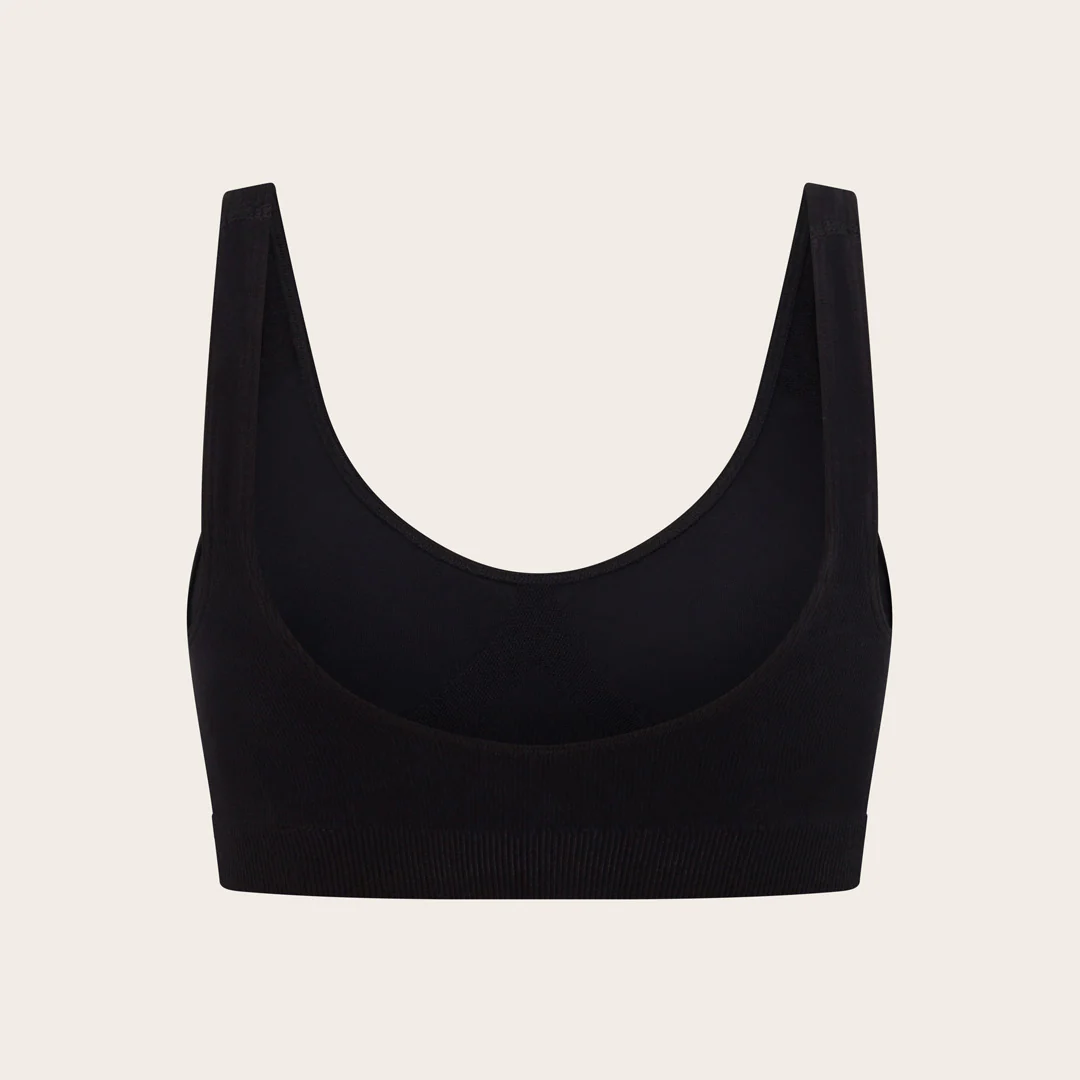 Seamfree Crop Bra - Black - Image 18