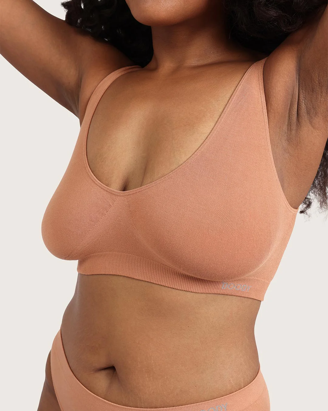 Seamfree Crop Bra - Dune - Image 11