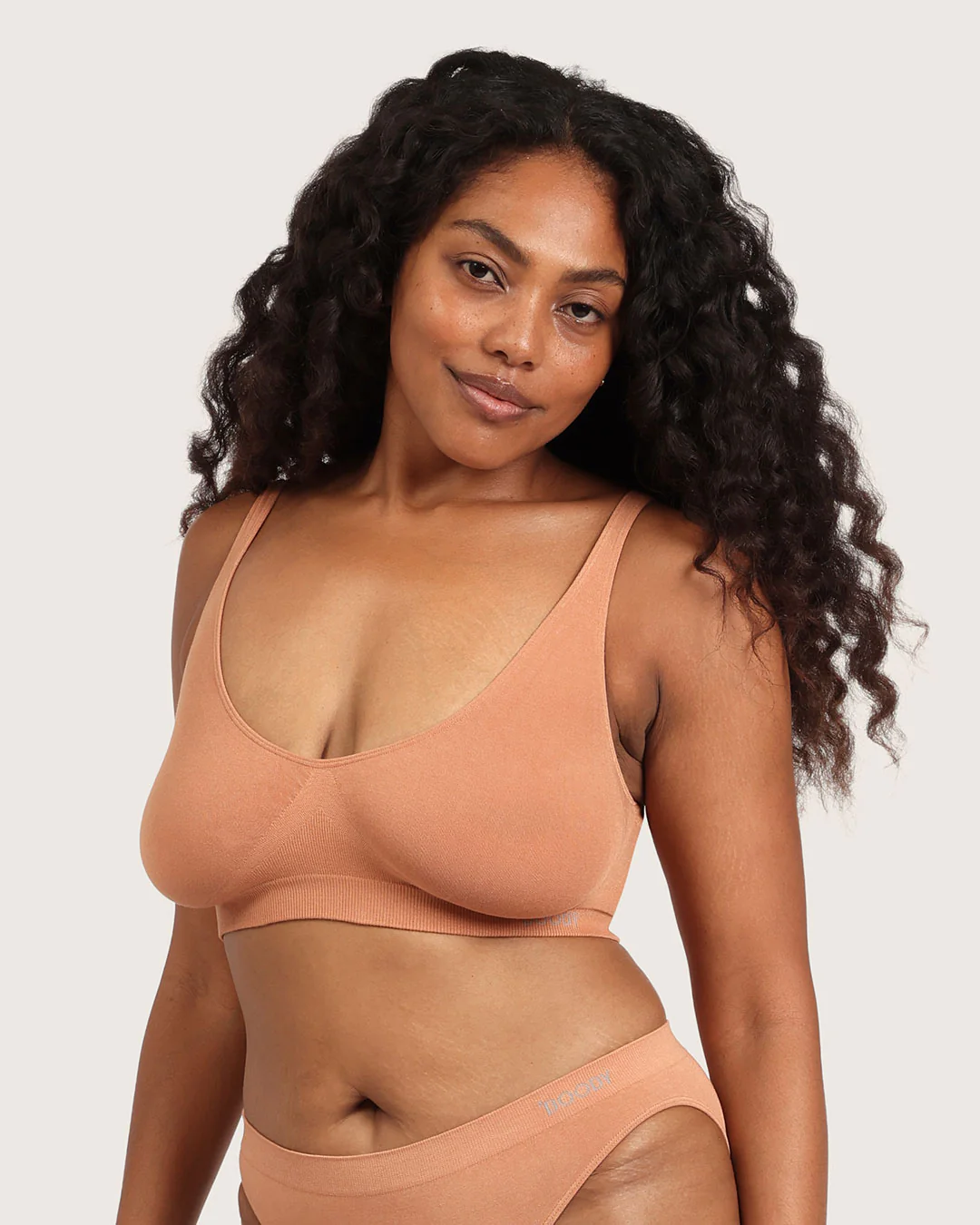 Seamfree Crop Bra - Dune - Image 17