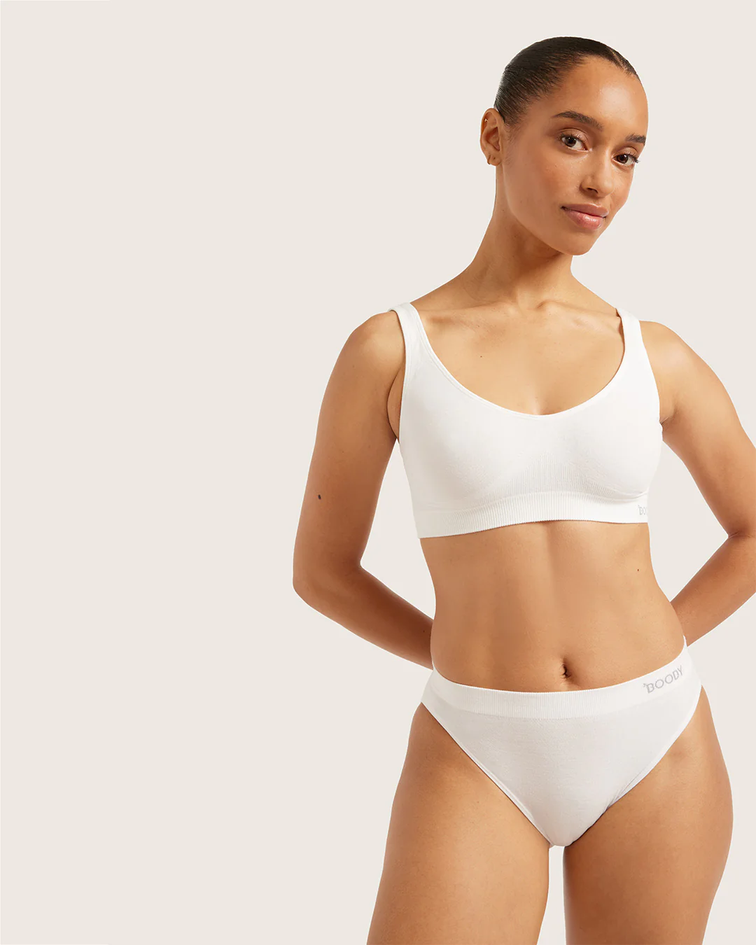 Seamfree Crop Bra - White - Image 5