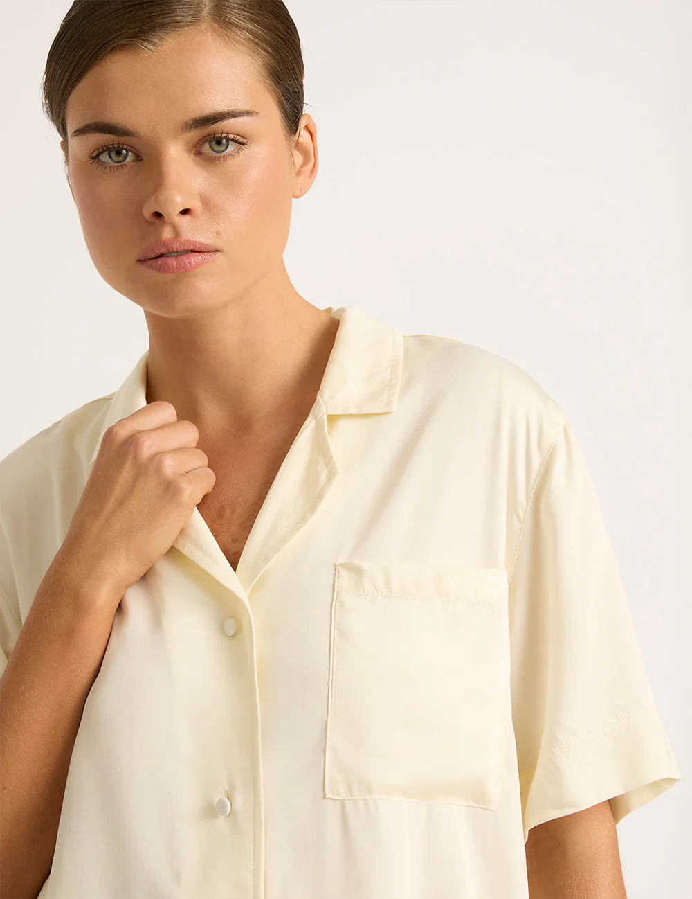 Vegan Silk Short Sleeve Shirt - Pearl - Image 4