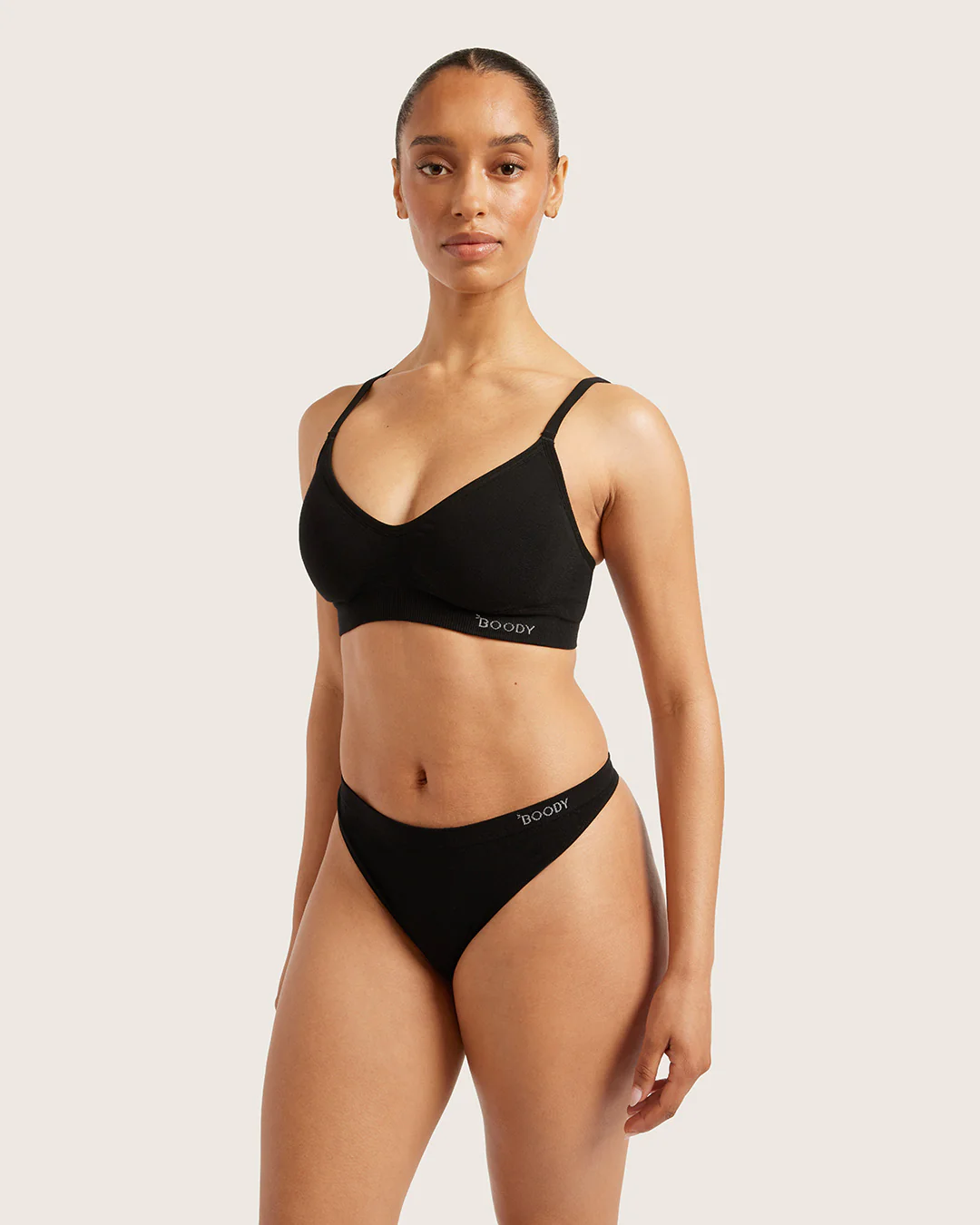 Wireless T-Shirt Bra - Black - Image 12