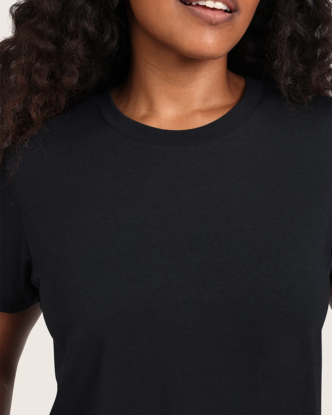 Women's Classic Crew Neck T-Shirt - Black - Image 11