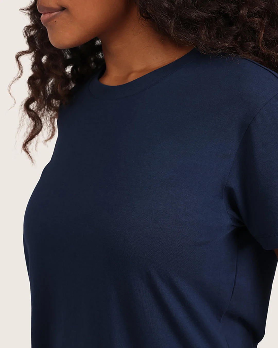 Women's Classic Crew Neck T-Shirt - Navy - Image 5