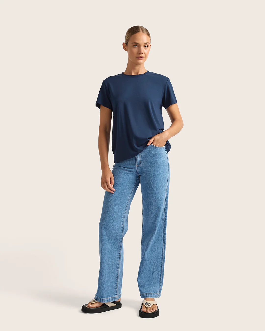 Women's Classic Crew Neck T-Shirt - Navy - Image 8