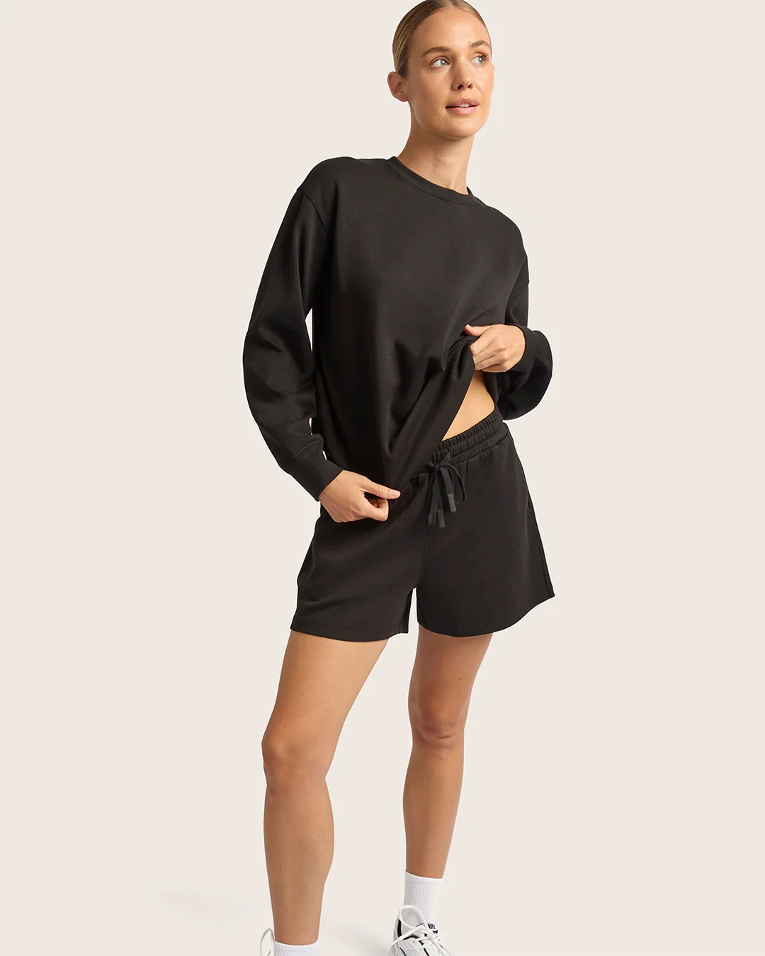 Women's Crew Neck Sweater - Black - Image 7