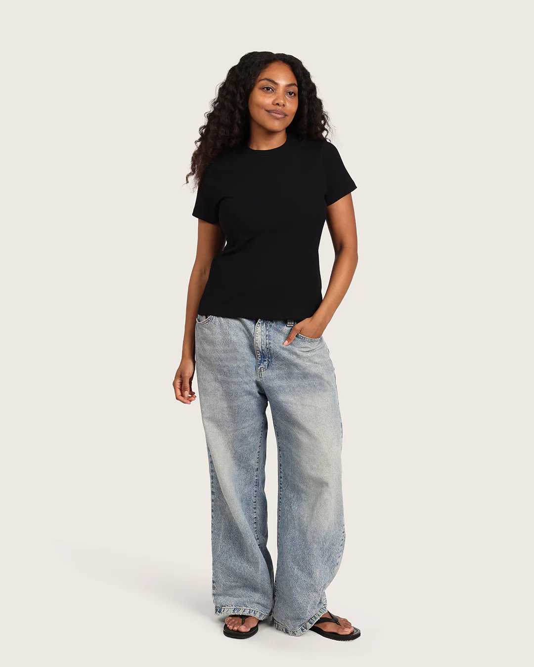 Women's Ribbed Crew Neck T-Shirt - Black - Image 11